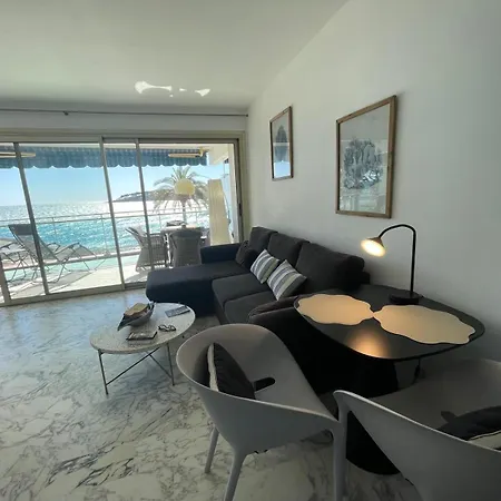 Terrasse En Front De 아파트