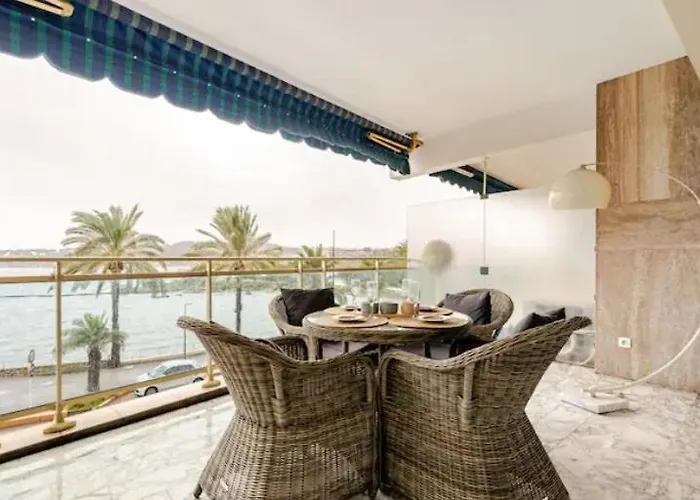 Terrasse En Front De Apartman *