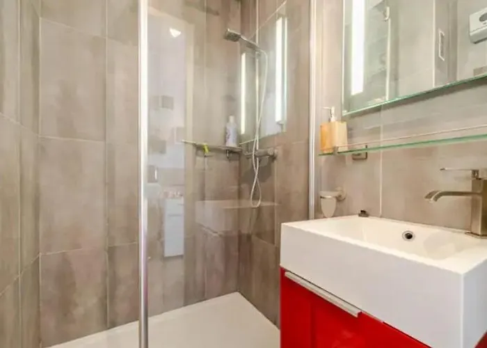 Terrasse En Front De *